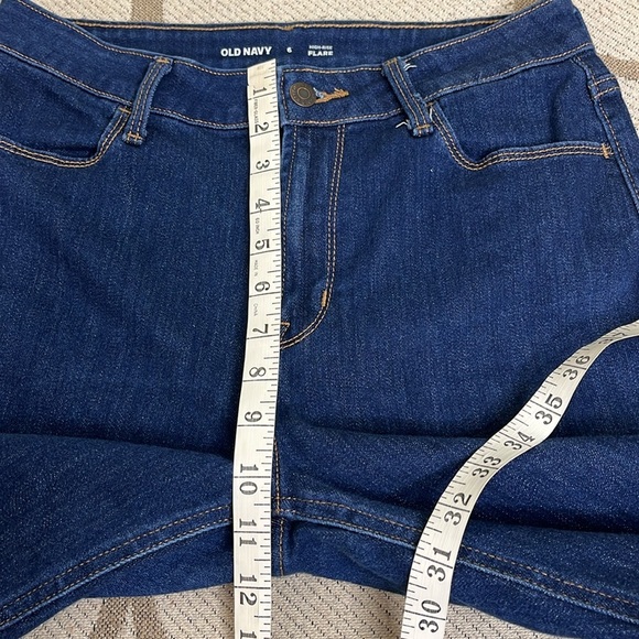 Old Navy High-Rise Flare dark rinse Jeans - Picture 7 of 13
